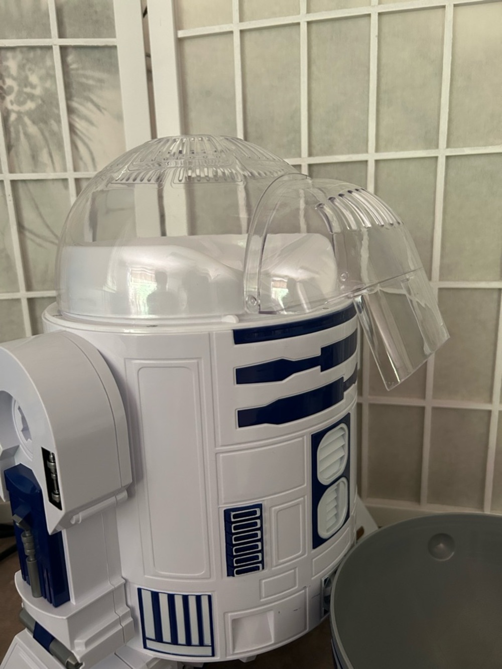 Star Wars R2D2 Popcorn Maker - Picture 4 of 9